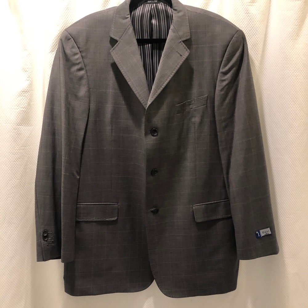 Men’s Gray Plaid Suit
